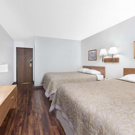 Super 8 By Wyndham Murdo Exterior photo